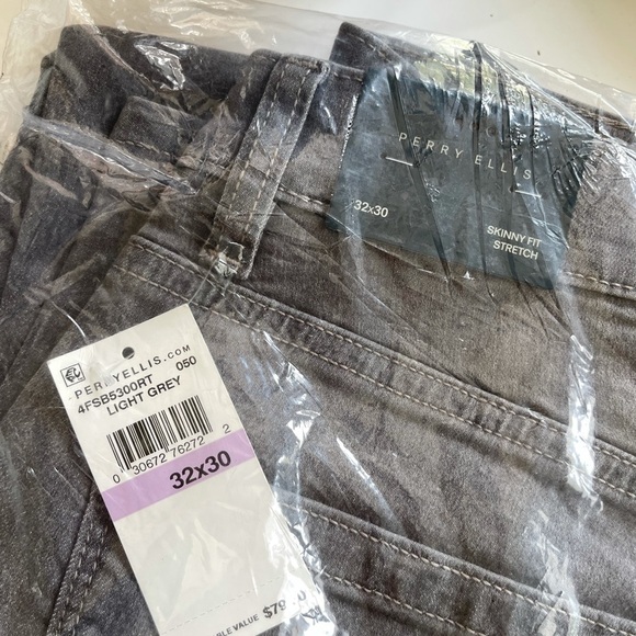 Perry Ellis Skinny Fit Stretch Jean - Picture 3 of 4